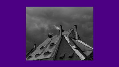 Priviți-i în ochi și povestiți-le, mai departe, privirea  doldora de povești și amintiri